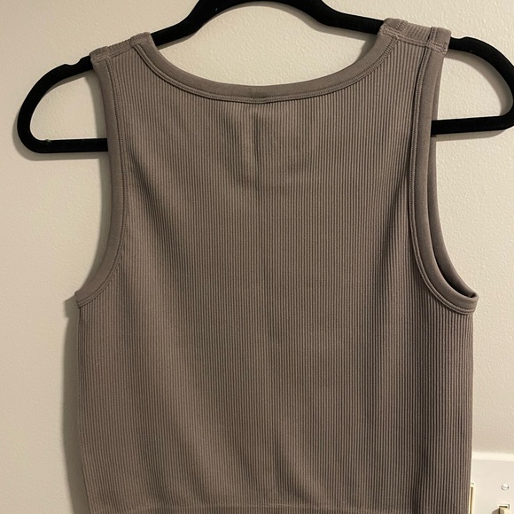 Women's Gray Ribbed Tank Top - Picture 4 of 4